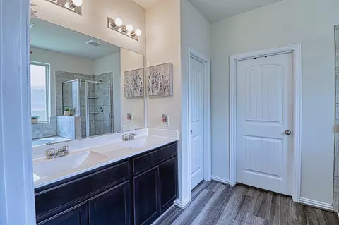 Bath - 16109 Dockside St, Crosby, TX 77532 photo 1 of 6