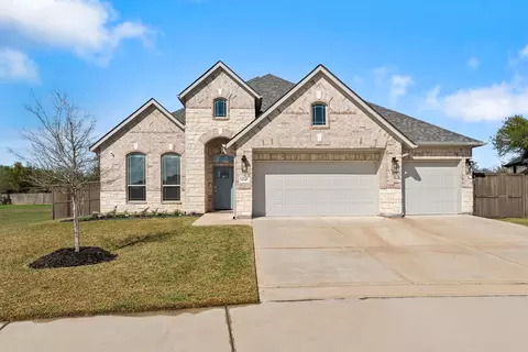 4345 Fox River Ln, Bryan, TX 77802