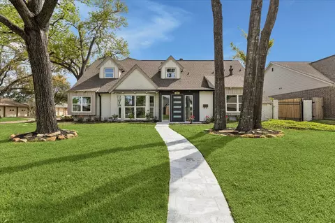 2302 Brooktree Dr, Houston, TX 77008