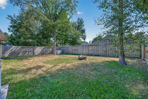 Exterior - 30 S Vesper Bend Cir, Spring, TX 77382 photo 5 of 6