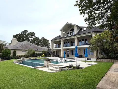 27 La Jolla Cir, Montgomery, TX 77356