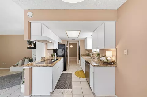 Kitchen - 4019 Postwood Dr, Spring, TX 77388 photo 5 of 6