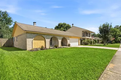 Exterior - 4019 Postwood Dr, Spring, TX 77388 photo 6 of 9