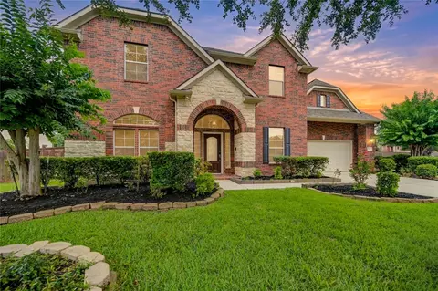 8402 Port Branch Dr, Richmond, TX 77406