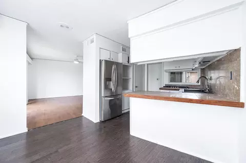 8211 Katy Fwy #10, Houston, TX 77024