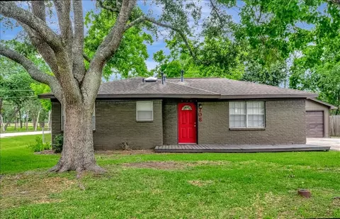 708 Moody Ave, League City, TX 77573