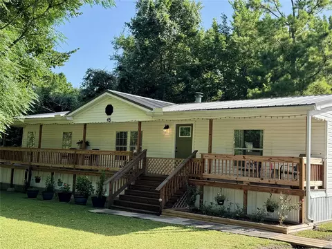 45 Arizona Ln, Huntsville, TX 77320