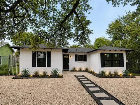 260 S East Ave, New Braunfels, TX 78130