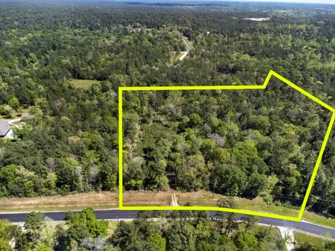 2 Sundog Rd # A, Huntsville, TX 77340