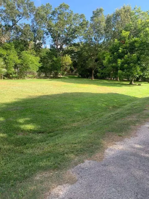 4823 Bland St, Pasadena, TX 77586