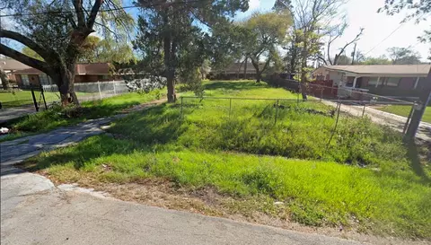 4210 Leffingwell St, Houston, TX 77026