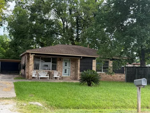 7433 Springdale St, Houston, TX 77028