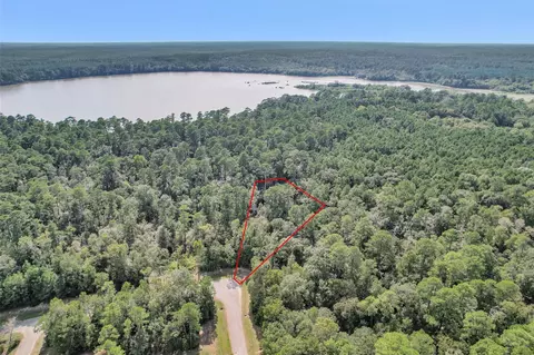 50 Firewood Rd, Huntsville, TX 77340