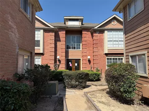 12200 Overbrook Ln #34D, Houston, TX 77077