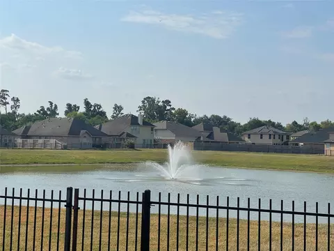 2206 Antler Trails Dr, Crosby, TX 77532