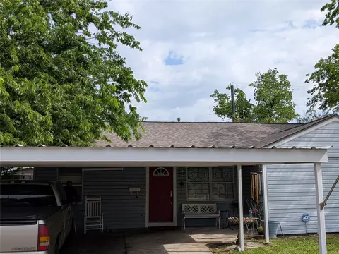 6638 Thornwall St, Houston, TX 77092