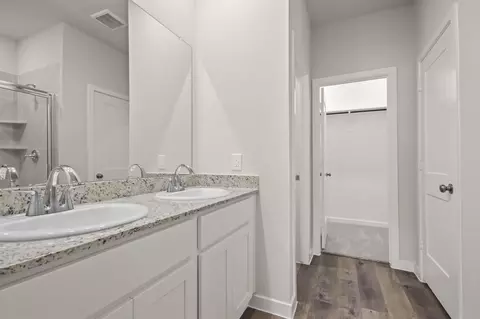 Entry Way - 10778 Red Flagstone Dr, Conroe, TX 77306 photo 3 of 4