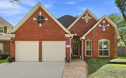 7935 S Wellington Ct, Houston, TX 77055