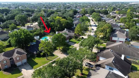 8511 Lone Maple Dr, Houston, TX 77083