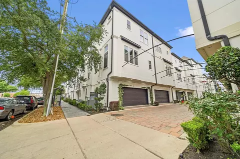 741 Live Oak St, Houston, TX 77003