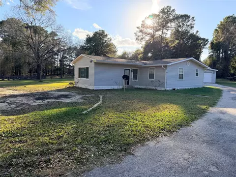 295 Lazy Hollow Ln, Livingston, TX 77351