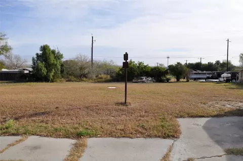 0 Leopard St, Corpus Christi, TX 78410