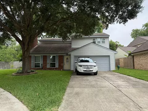 2311 Trail Wood Ln, Richmond, TX 77406