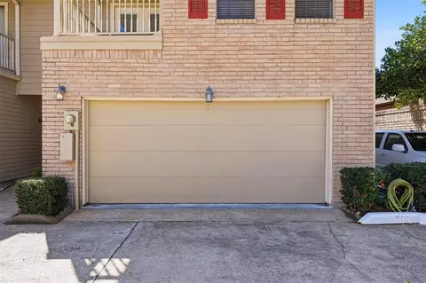 7350 Kirby Dr #18, Houston, TX 77030