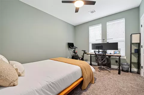 Bedroom - 10372 Fairview Dr, Conroe, TX 77385 photo 6 of 7