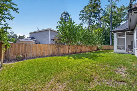 Exterior - 10372 Fairview Dr, Conroe, TX 77385 photo 9 of 12