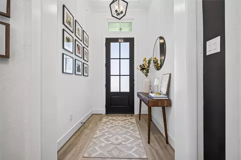 Entry Way - 10372 Fairview Dr, Conroe, TX 77385 photo 2 of 4