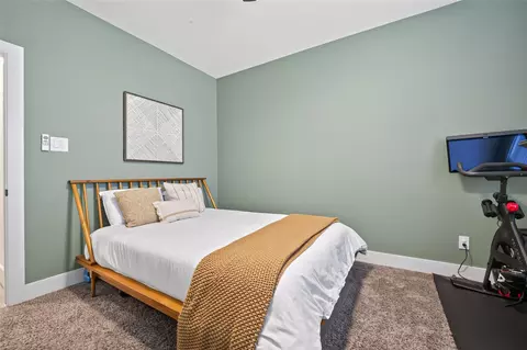Bedroom - 10372 Fairview Dr, Conroe, TX 77385 photo 7 of 7