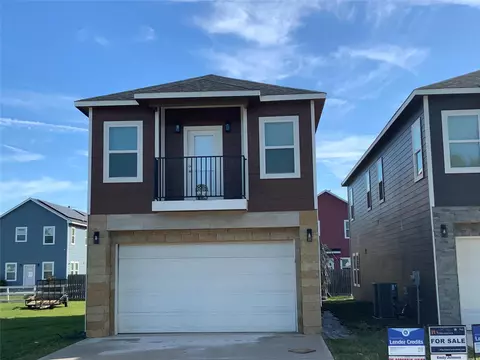 215 S 7 Th St S, Beasley, TX 77417