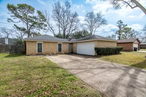 31322 Alice Ln, Tomball, TX 77375