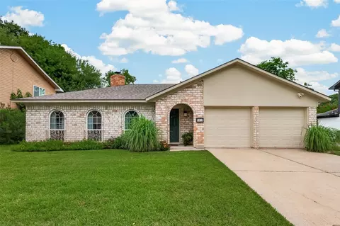 9618 Springmont Dr, Houston, TX 77080
