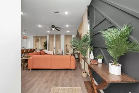 3127 Bolt St, Houston, TX 77051