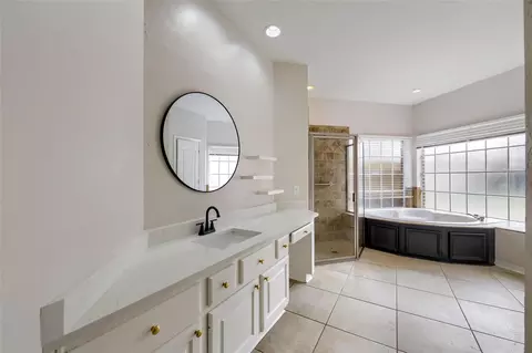 Bath - 20119 Forest Dr, Spring, TX 77388 photo 2 of 5