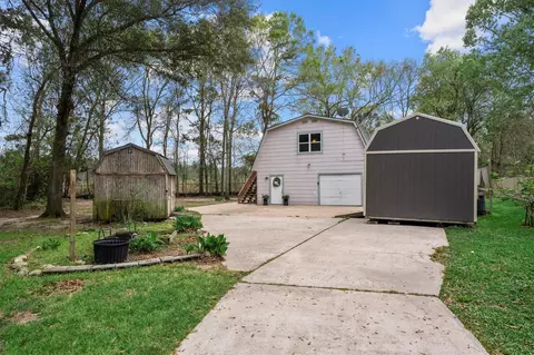 26332 Blackberry Ln, New Caney, TX 77357