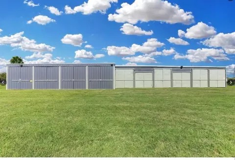 1426 Nelson Ave, Port Bolivar, TX 77650