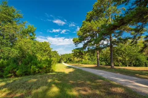 19204 Fm 359 Rd, Hempstead, TX 77445