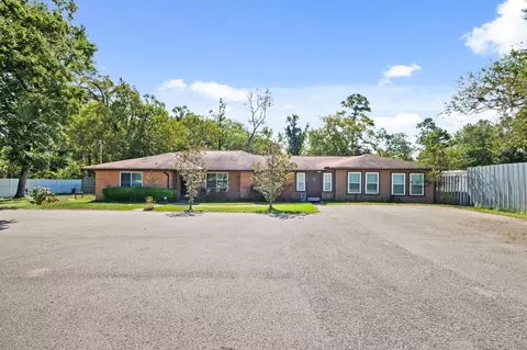 Exterior - 5302 Treaschwig Rd, Spring, TX 77373 photo 2 of 8
