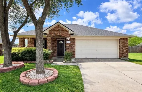 418 Sun River Ln, Dickinson, TX 77539