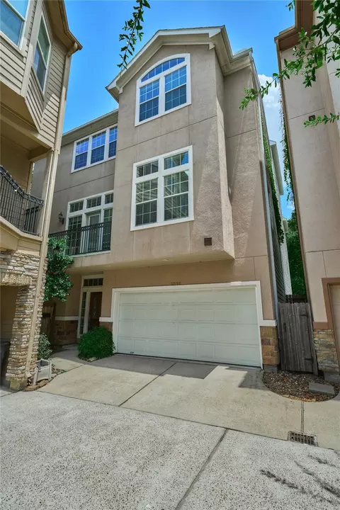 2526 Bevis St, Houston, TX 77008