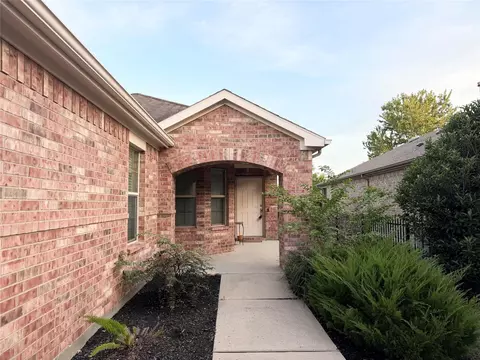 1115 Catalpa Dr, Richmond, TX 77469