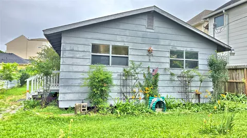 2518 Detering St, Houston, TX 77007