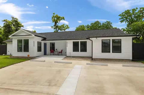 6004 Bois D Arc St, Houston, TX 77087