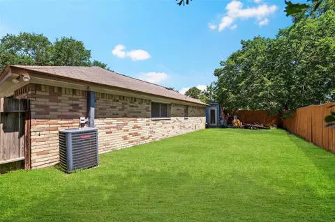 Exterior - 6815 River Mill Dr, Spring, TX 77379 photo 6 of 8