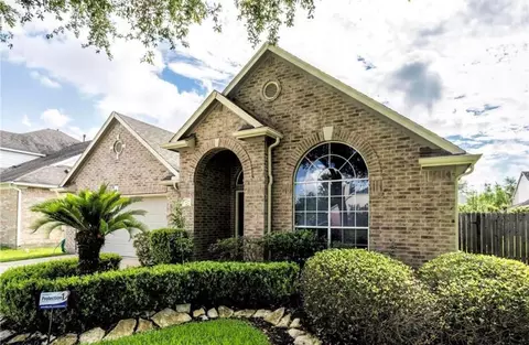 3827 Shady Breeze Dr, Houston, TX 77082