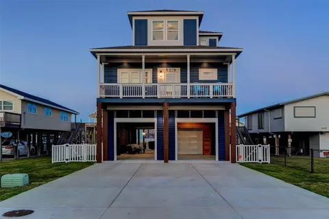 4219 Nueces Dr, Galveston, TX 77554