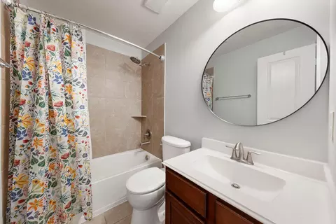 Bath - 3318 Solvista High Ct, Spring, TX 77386 photo 3 of 4